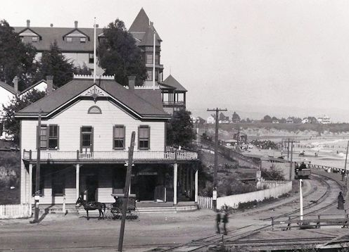 1890-01 - foot of Railroad Wharf, looking east.png